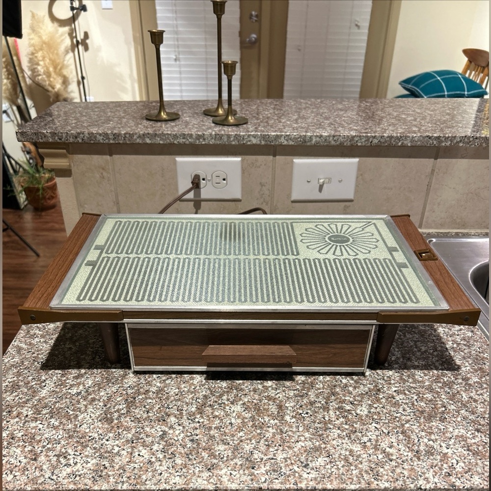 FREE SHIPPING Vintage Salton Hot /Warming Tray Kitchen Appliance